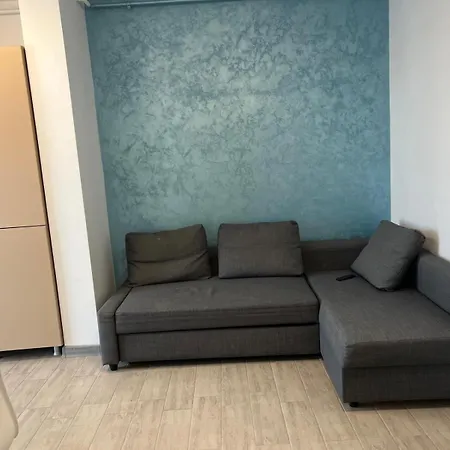 Infinity By Alz Apartment Navodari